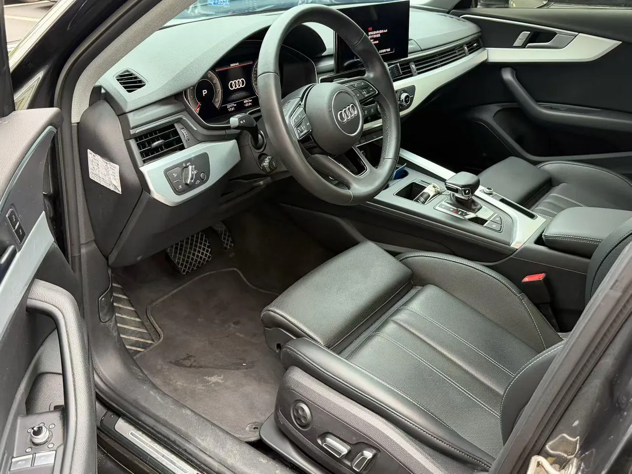Audi 2024 A4L 2.0TFSI 40TFSI Fashion Dynamic Automatic 4