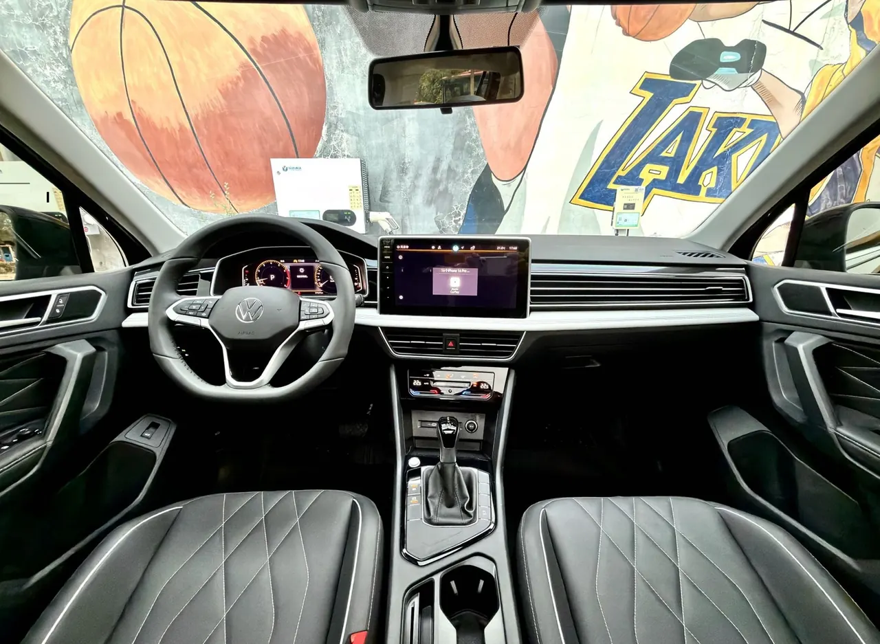 Volkswagen 2024 Tiguan L 1.5TSI 300TSI Front-Wheel-Drive Smart Enjoyment Edition Automatic Transmission 7