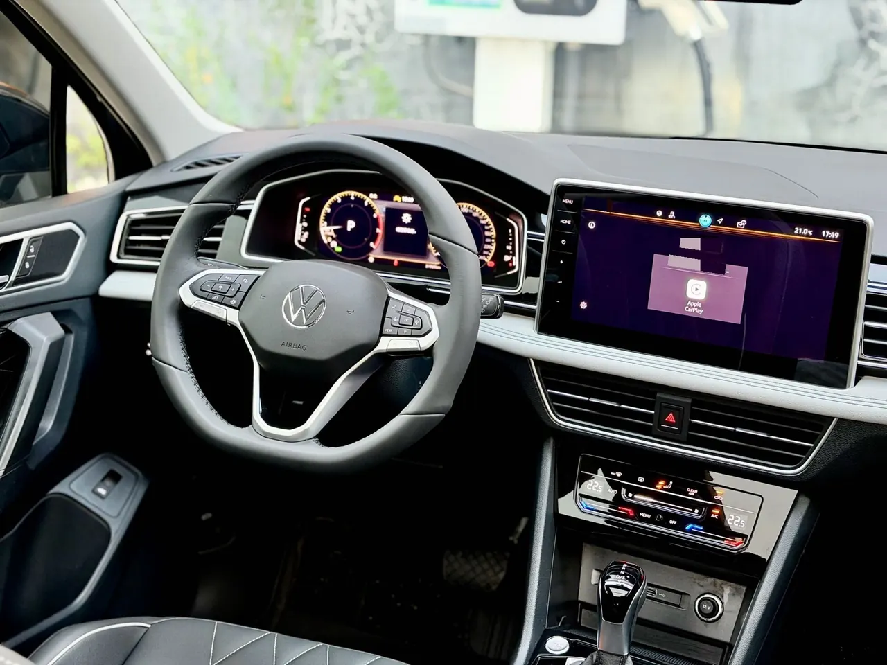 Volkswagen 2024 Tiguan L 1.5TSI 300TSI Front-Wheel-Drive Smart Enjoyment Edition Automatic Transmission 8