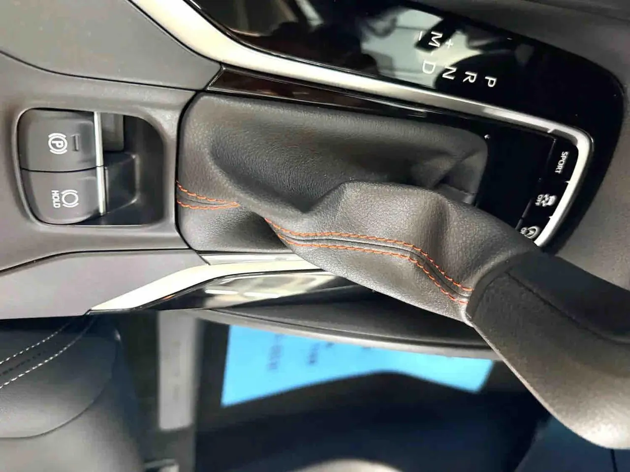 Toyota 2021 corolla 1.2T stepless elite version of automatic gear 12