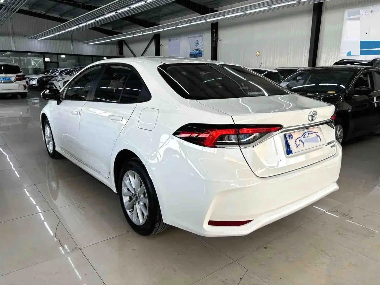 Toyota 2021 corolla 1.2T stepless elite version of automatic gear 4