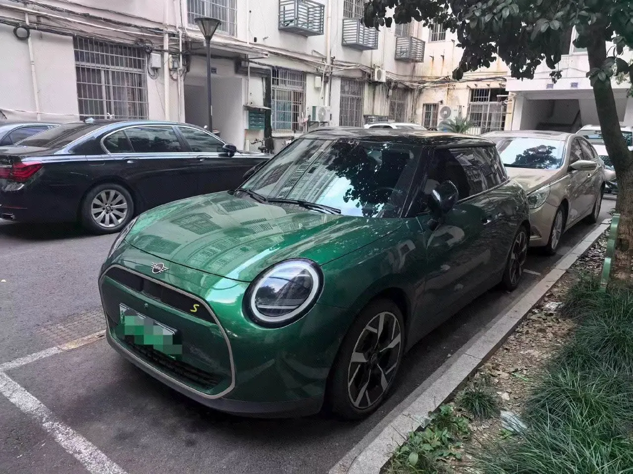 MINI 2024 Mini Cooper SE 452km Cooper SE Artist Automatic - View 1