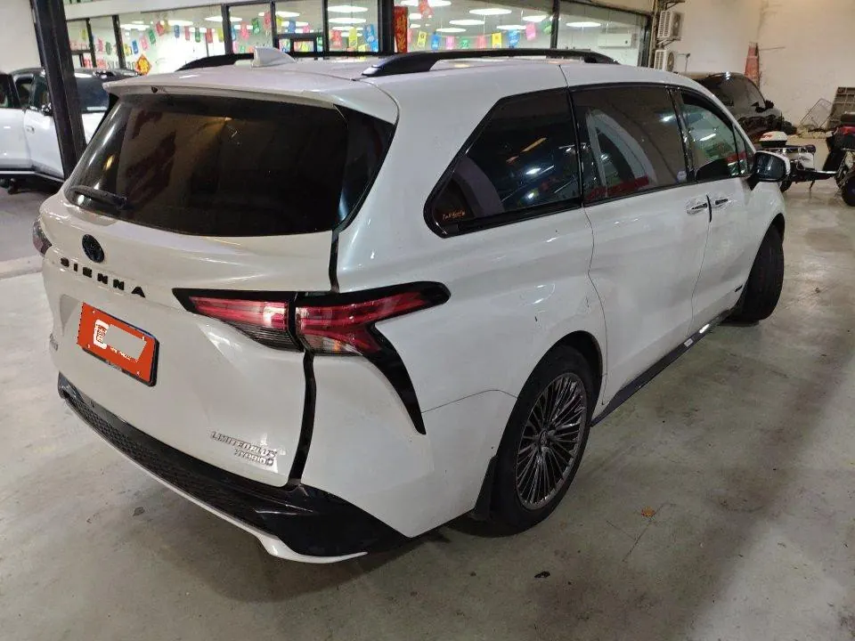 Toyota 2021 Sana 2.5 Stepless Extreme Edition Automatic Transmission 2