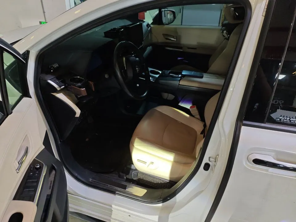 Toyota 2021 Sana 2.5 Stepless Extreme Edition Automatic Transmission 6