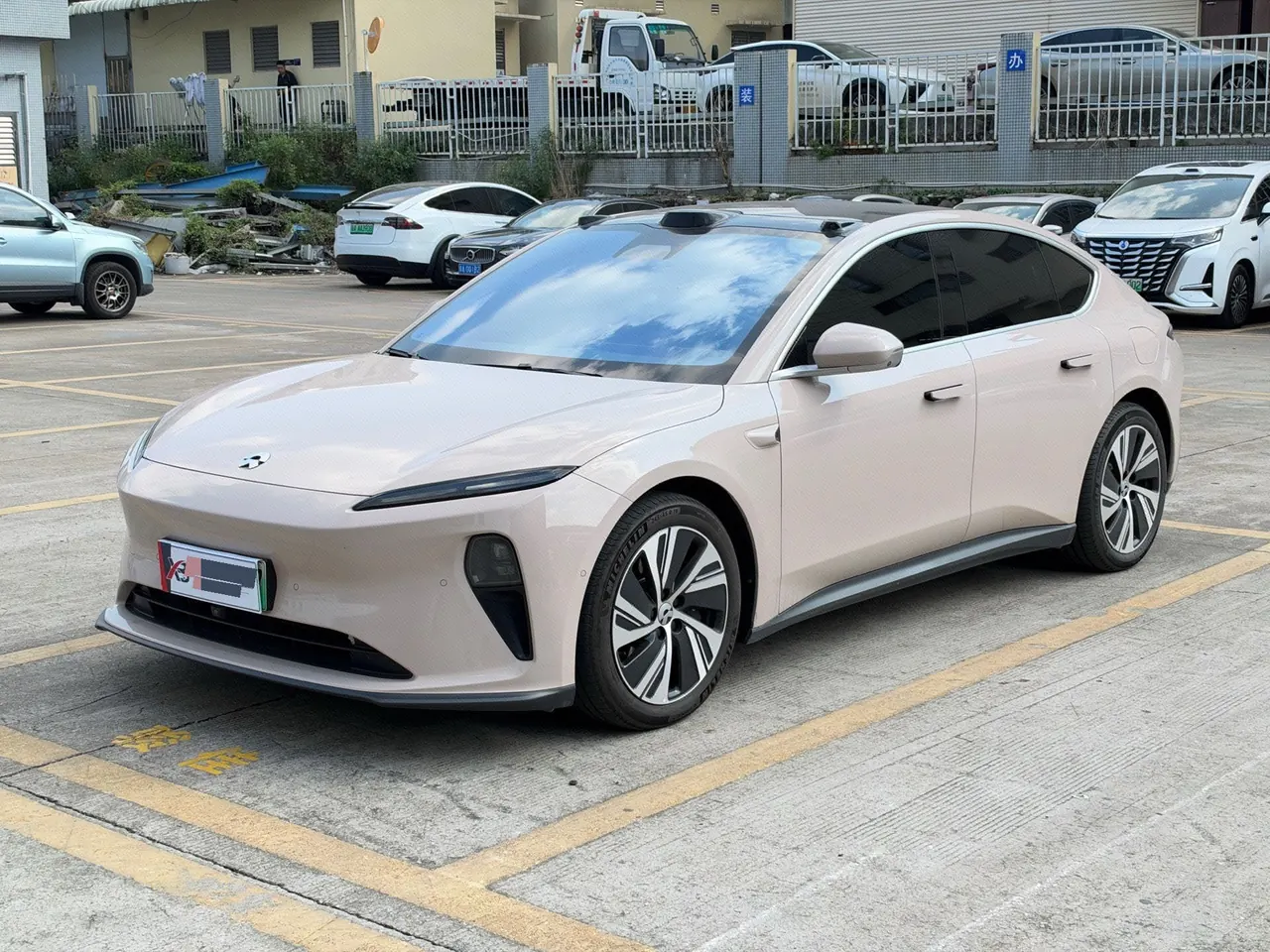 NIO 2024 ET5 75kWh automatic gear - View 1