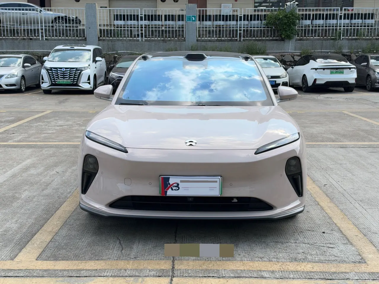 NIO 2024 ET5 75kWh automatic gear 2