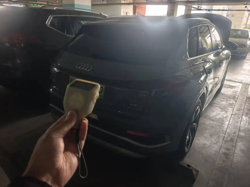 Audi 2022 Q4 e-tron 40 Creation Edition Automatic Gear 4