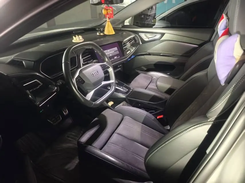 Audi 2022 Q4 e-tron 40 Creation Edition Automatic Gear 5