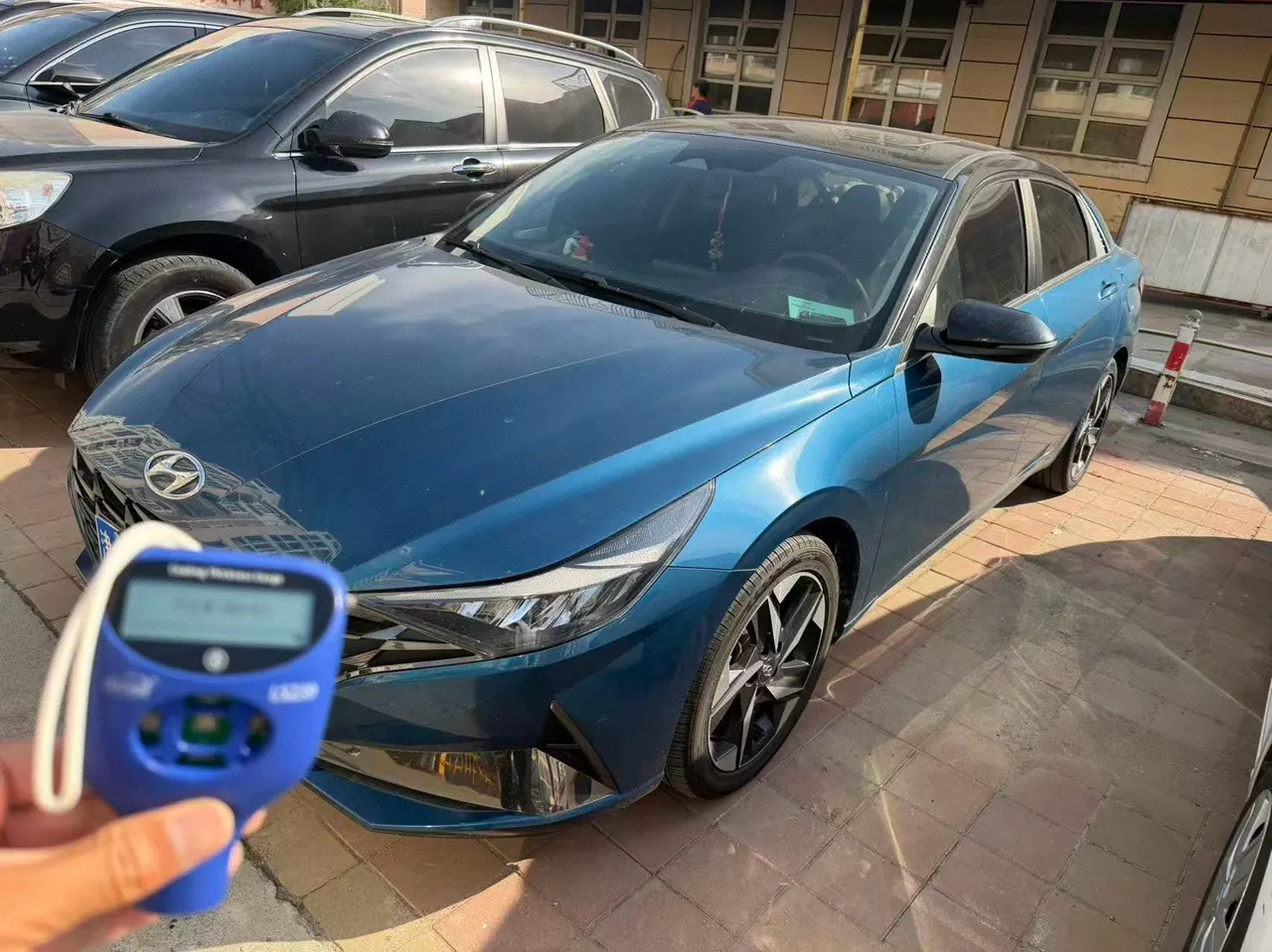 Hyundai 2021 Elantra -3-compartment 1.5 stepless LUX premium automatic gear - View 1
