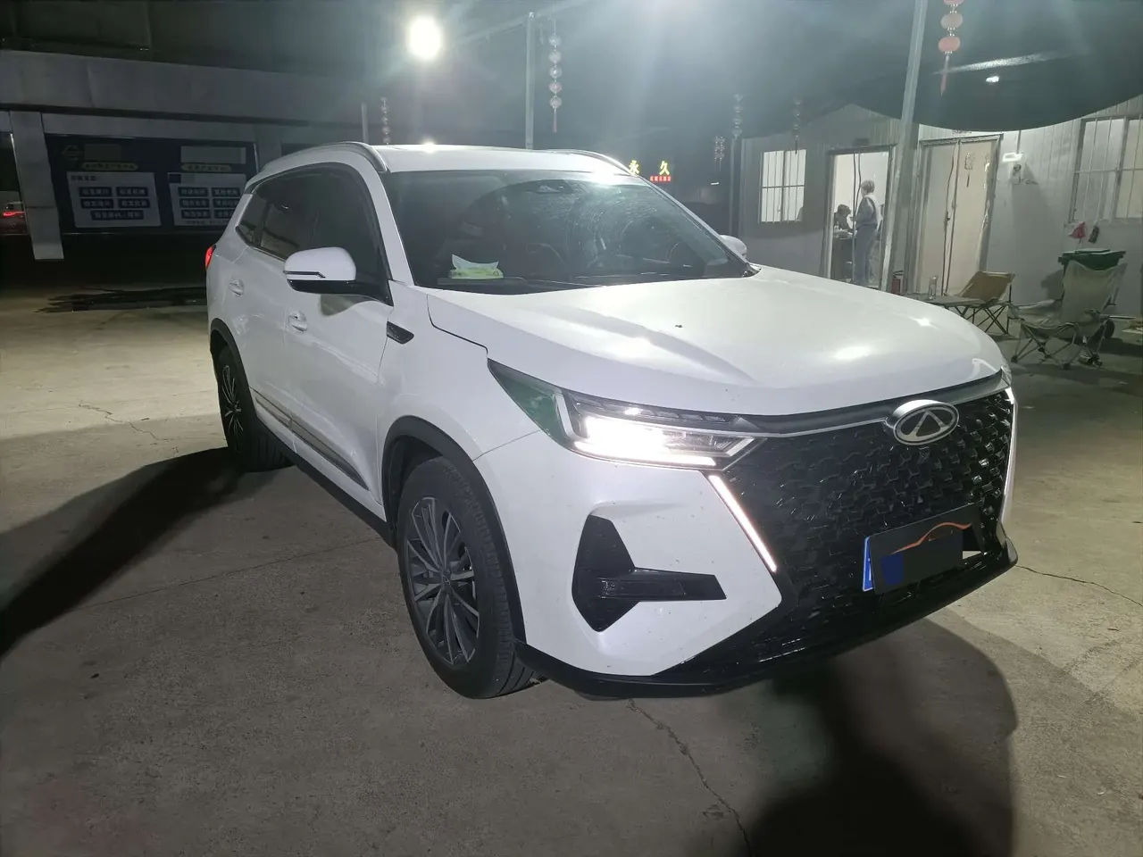 Chery 2024 Ruihu 8 PRO 1.6T 290T Champion Edition Two-Drive Peak Edition 5-seat Automatic Gear 3