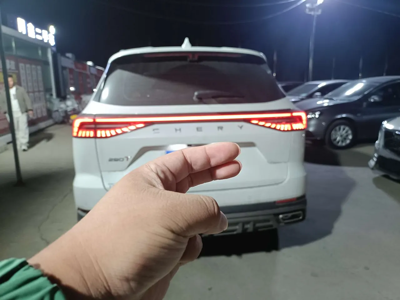 Chery 2024 Ruihu 8 PRO 1.6T 290T Champion Edition Two-Drive Peak Edition 5-seat Automatic Gear 6