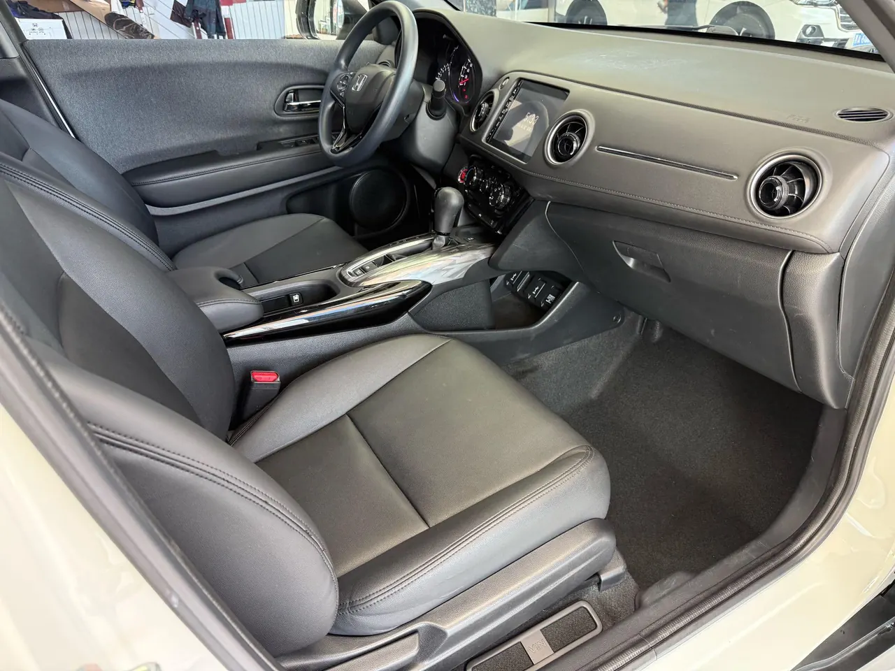 Honda 2021 XR-V 1.5 Stepless Comfort Edition Automatic Gear 18