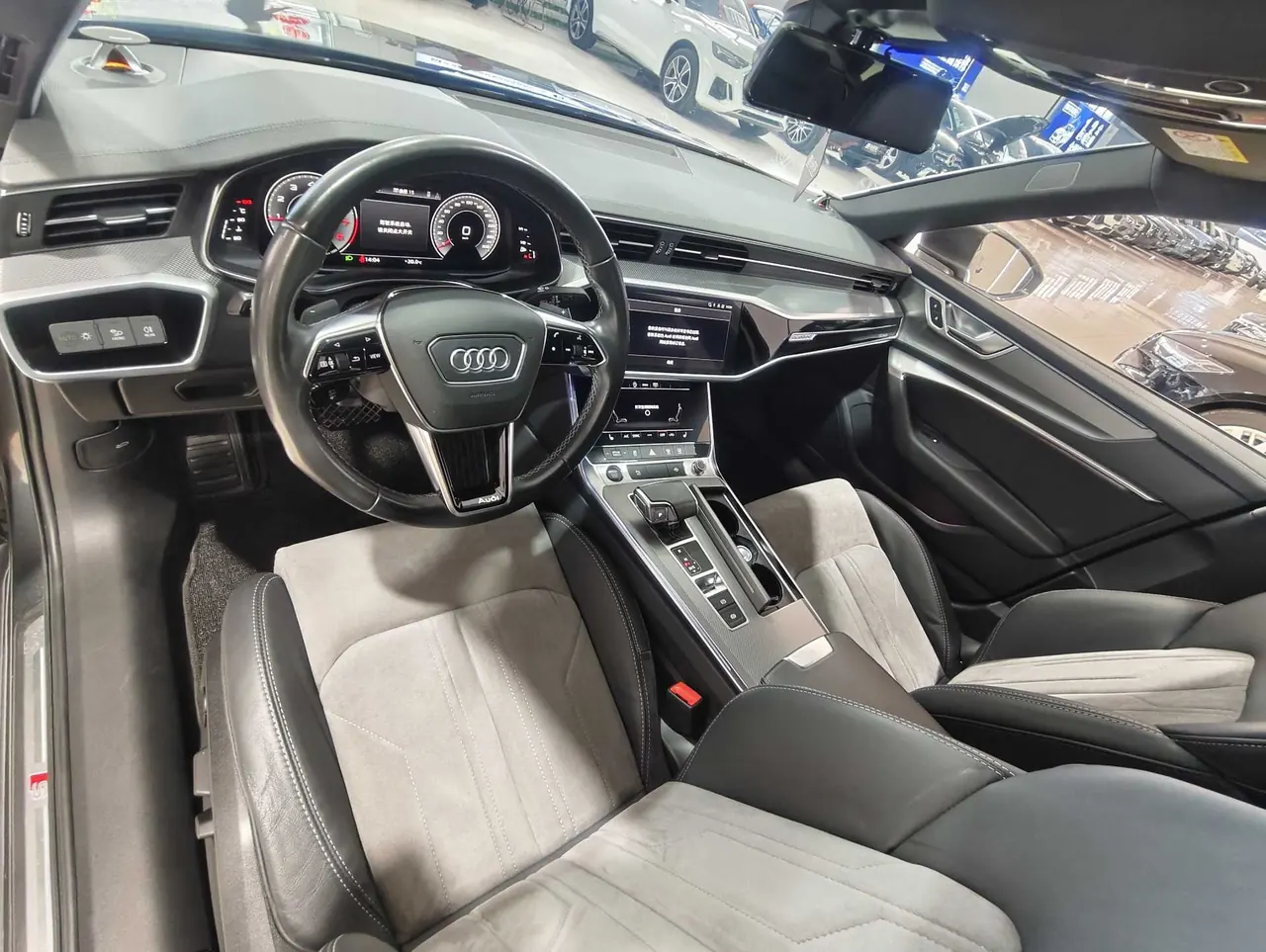 Audi 2022 A6L 2.0TFSI 45TFSI Quattro Selected Dynamic Automatic 4