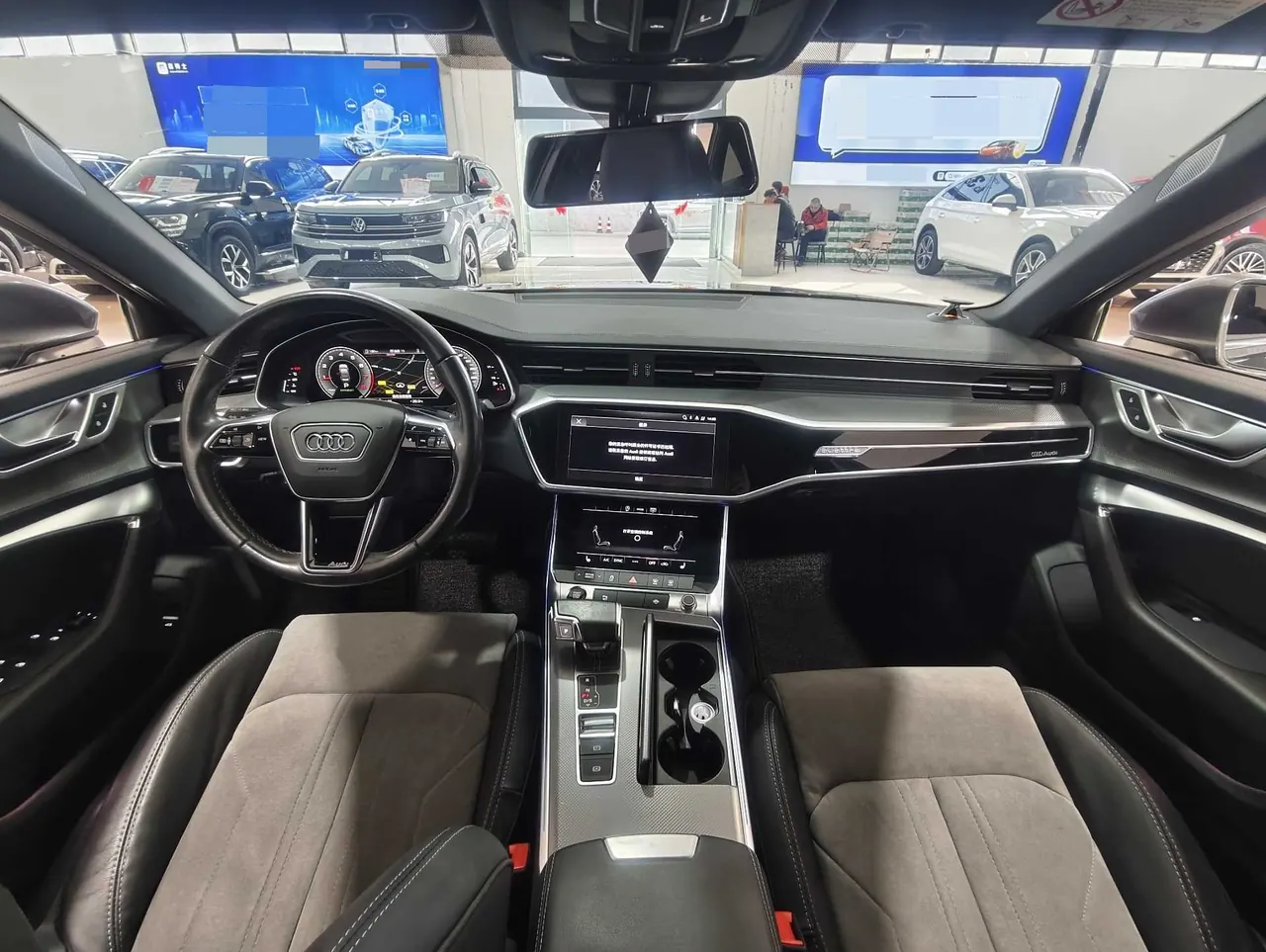 Audi 2022 A6L 2.0TFSI 45TFSI Quattro Selected Dynamic Automatic 5