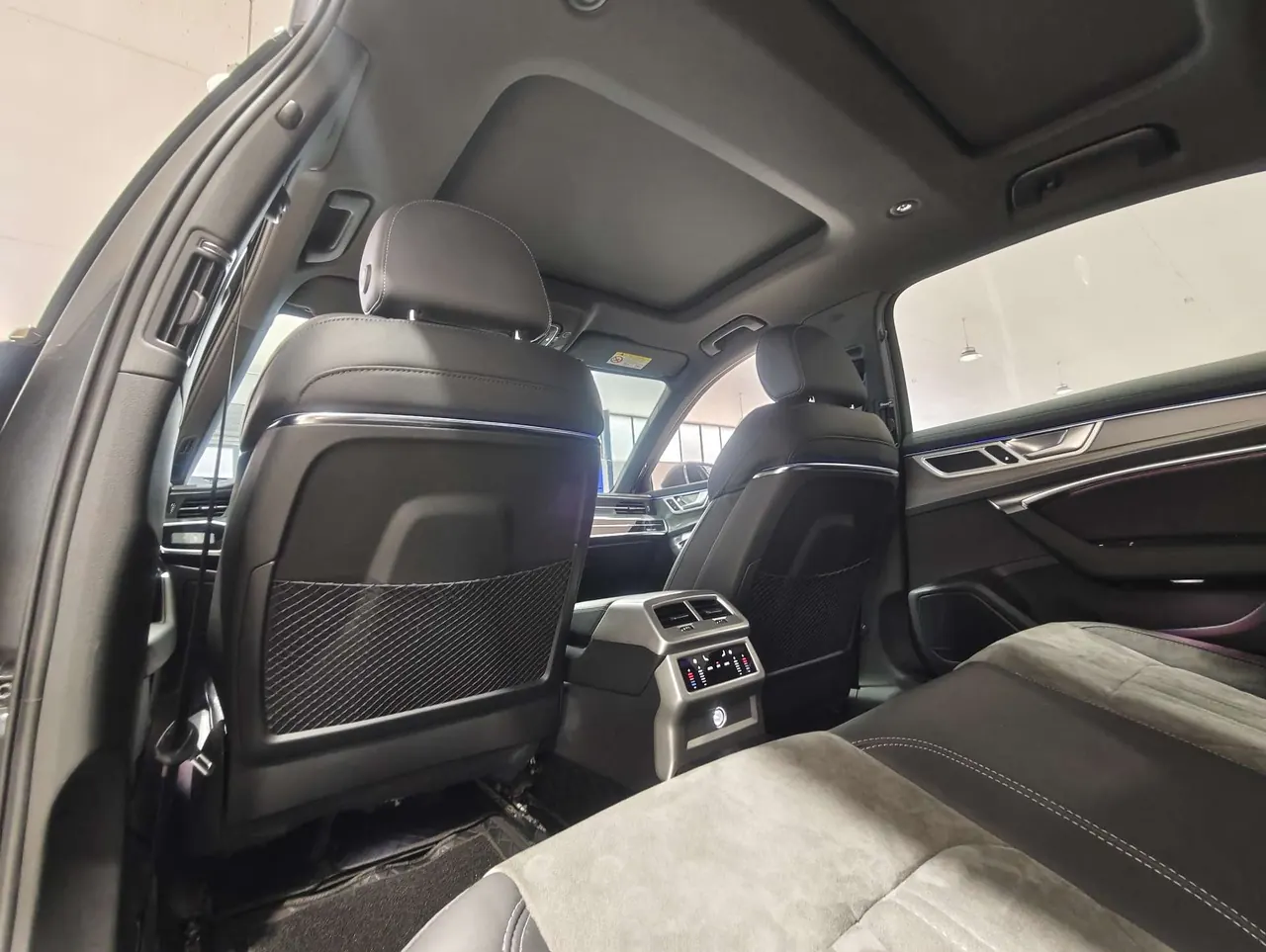 Audi 2022 A6L 2.0TFSI 45TFSI Quattro Selected Dynamic Automatic 6