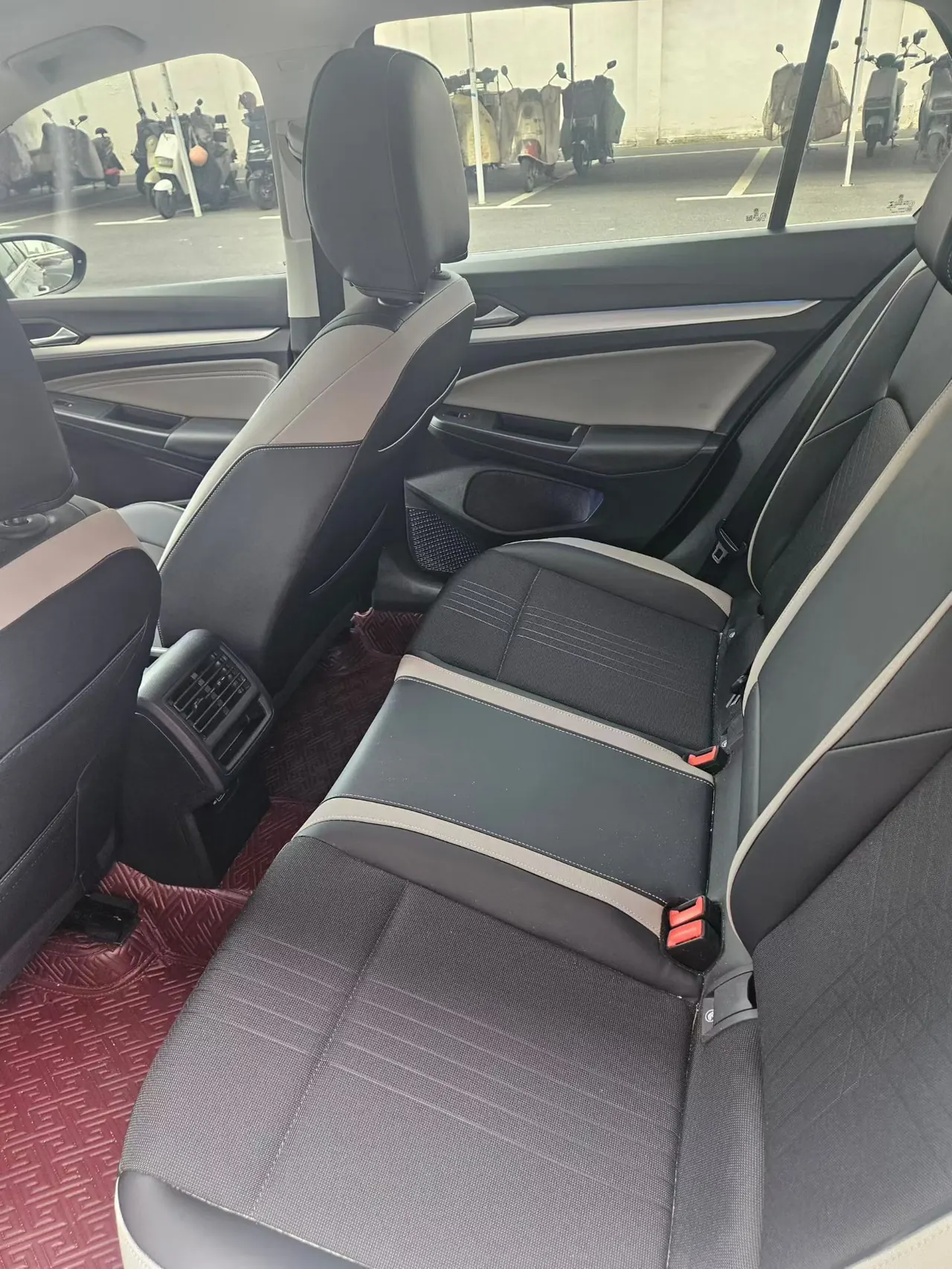 Volkswagen 2021 Golf 8 1.4TSI 280TSI 30th Anniversary Edition Automatic 5