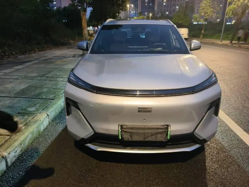 Geely Galaxy 2025 Starship 7 EM-i 1.5 55km Discovery Edition Automatic Gear 10
