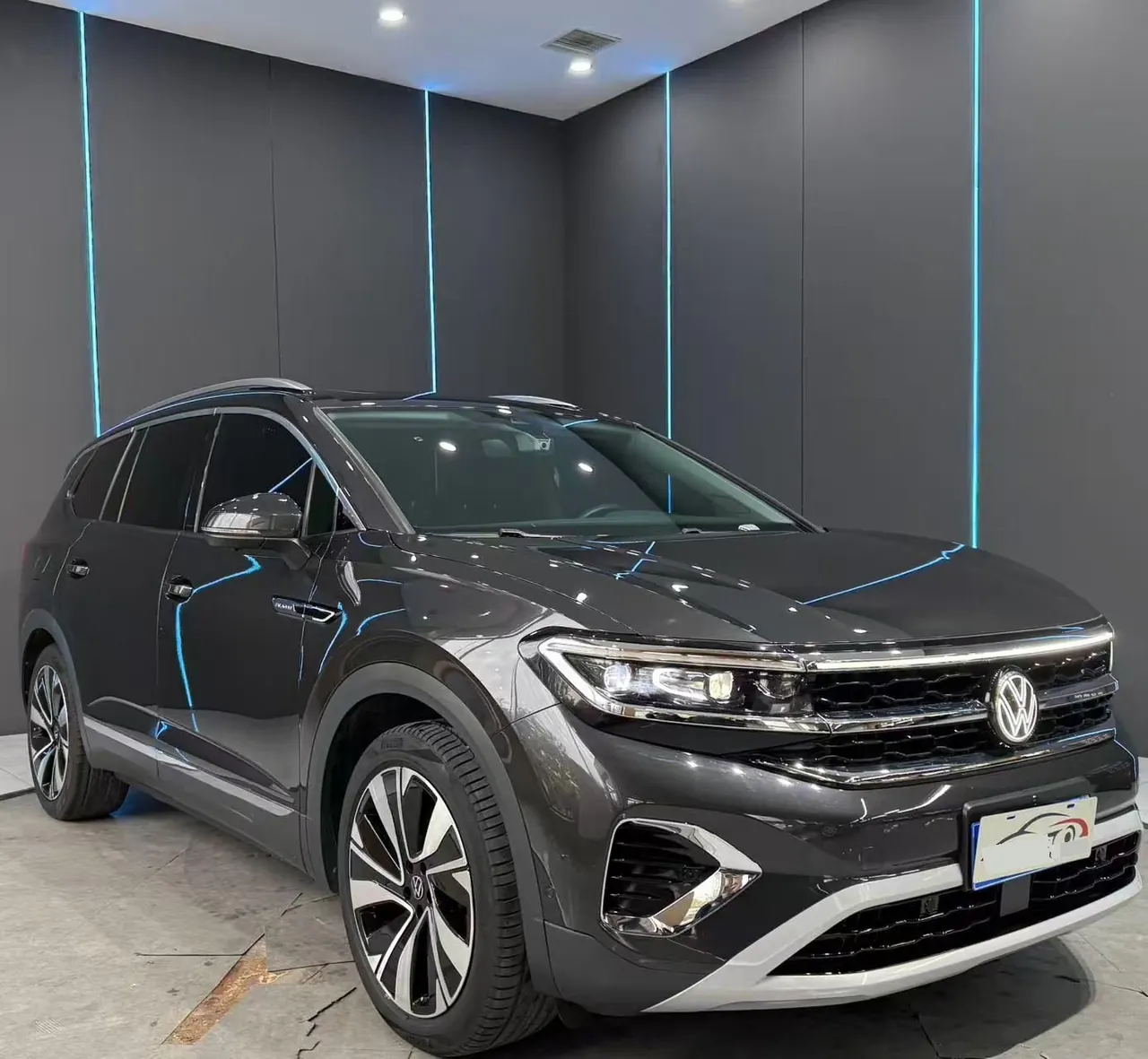 Volkswagen 2024 model range 2.0TSI 380TSI four-wheel drive luxury version Pro6 automatic gear 3
