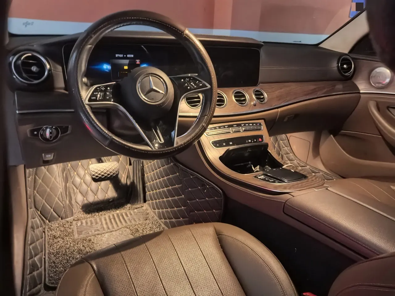 Mercedes Benz E Class 2021 E 300 L 2.0T Luxury Automatic Gear 4