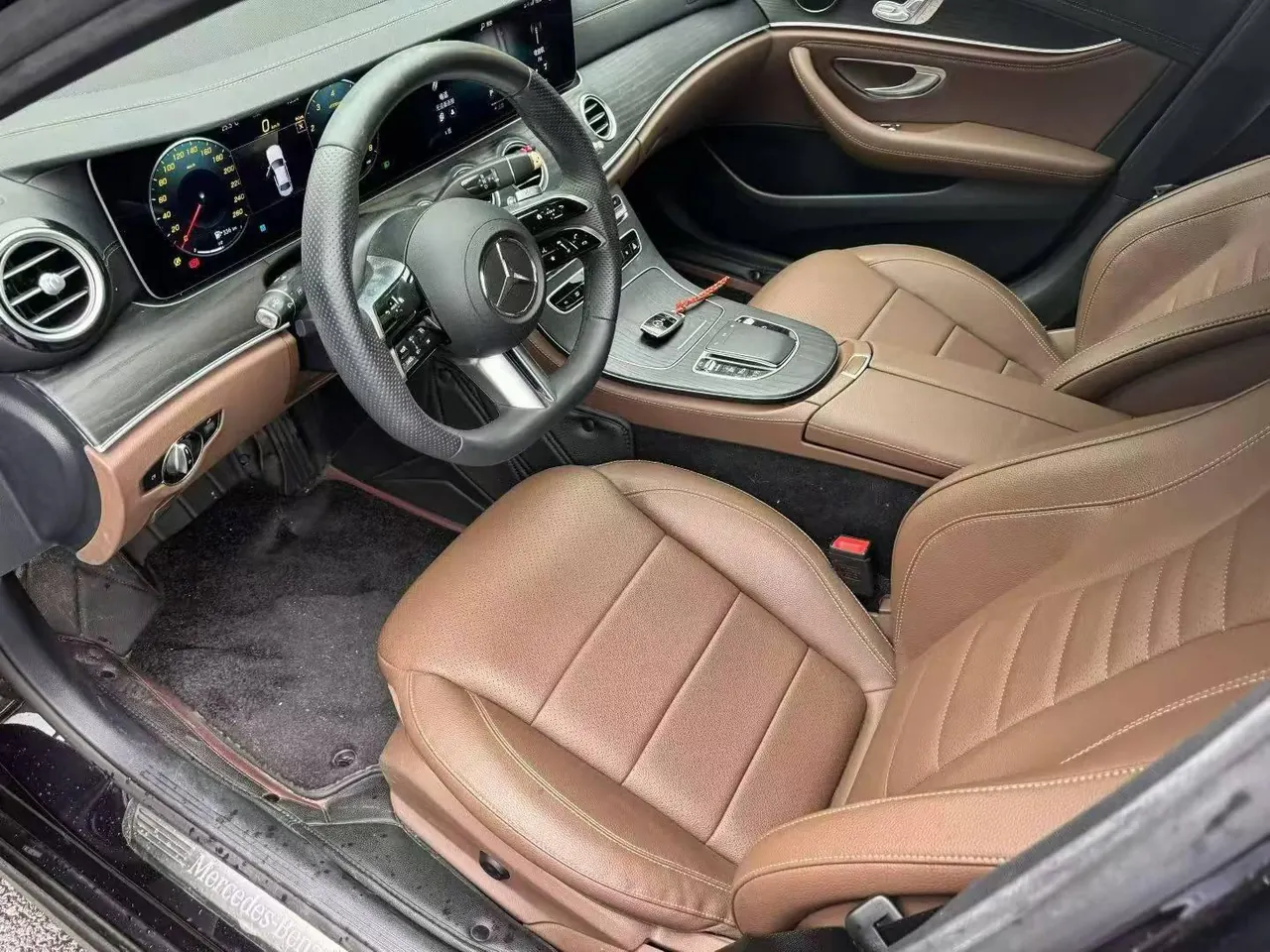 Mercedes Benz E Class 2022 E 300 L 2.0T Sports Fashion (Change 2) Automatic Gear 4