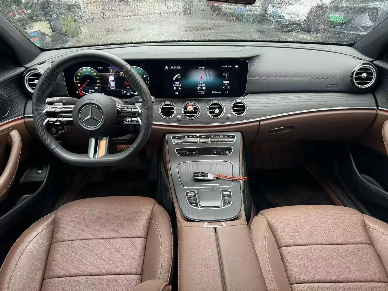 Mercedes Benz E Class 2022 E 300 L 2.0T Sports Fashion (Change 2) Automatic Gear 6