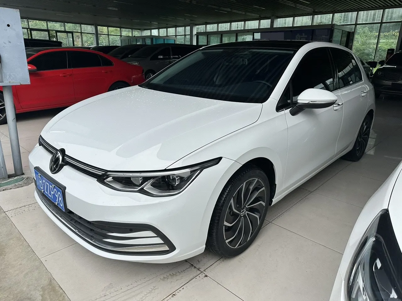 Volkswagen 2021 Golf 8 PRO 1.4TSI 280TSI Automatic - View 1