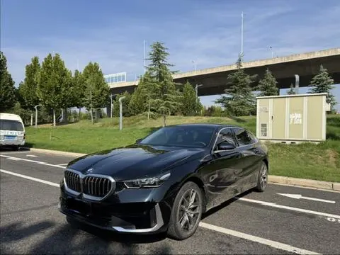 BMW 5 Series 2024 530Li 48V 2.0T Leading Luxury Suit Automatic Gear - View 1