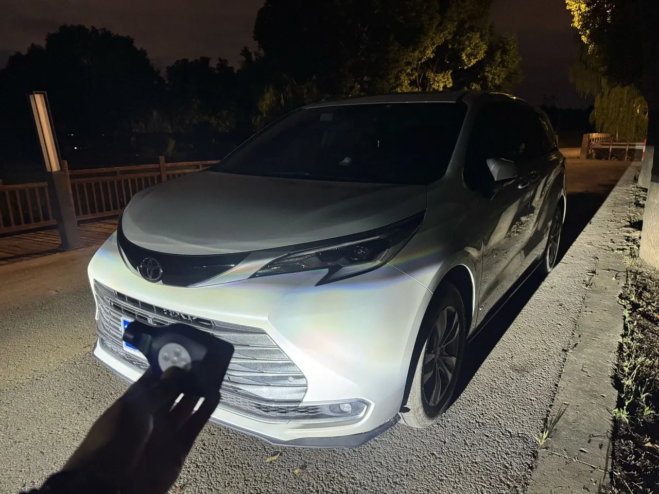 Toyota 2024 Sana 2.5 Stepless Four-wheel Drive Premium Edition Automatic Transmission - View 1