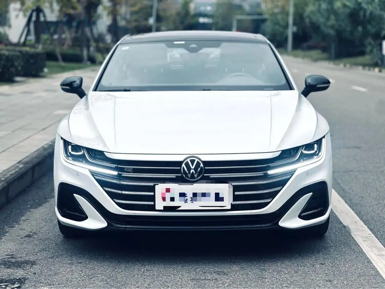 Volkswagen 2024 CC 2.0TSI 380TSI eye-catching automatic gear 2