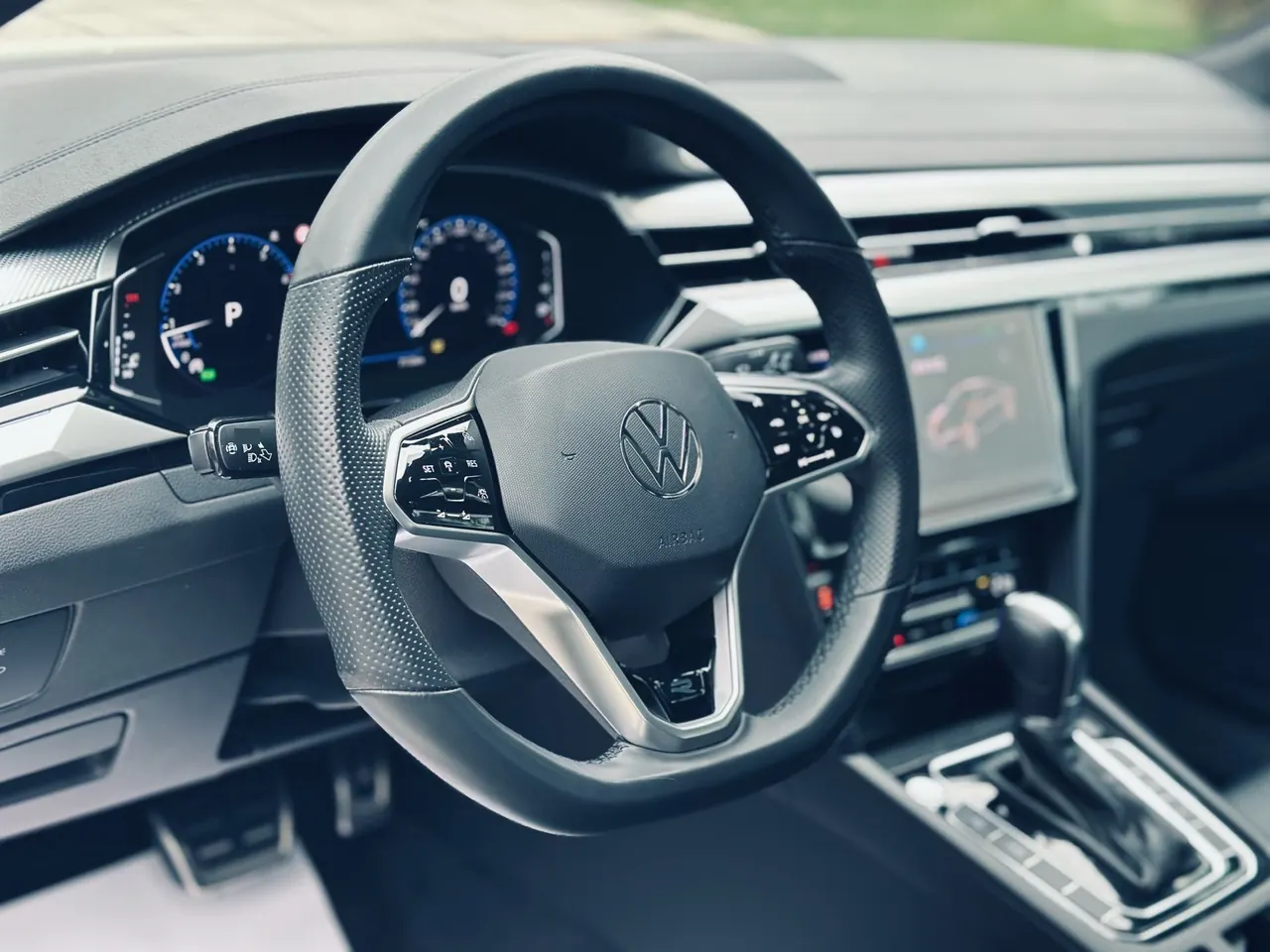 Volkswagen 2024 CC 2.0TSI 380TSI eye-catching automatic gear 7