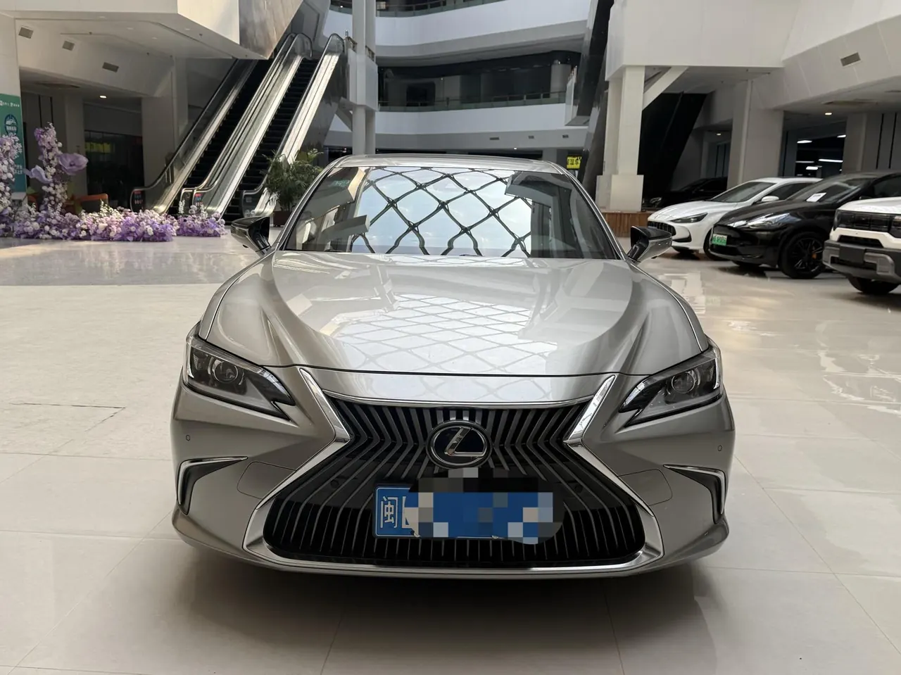 Lexus ES (Imported) 2021 ES200 2.0 Stepless Premium Edition Automatic Gear 2