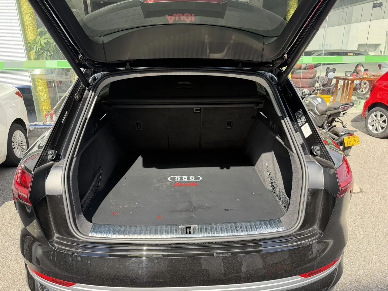 Audi 2021 e-tron 50 Quattro Complete Selection of Automatic Transmission 7