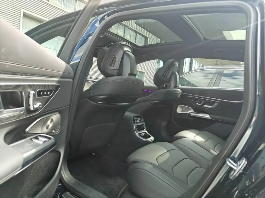 Mercedes Benz Class E New Energy 2024 E 350 e L 2.0T Automatic Gear 3