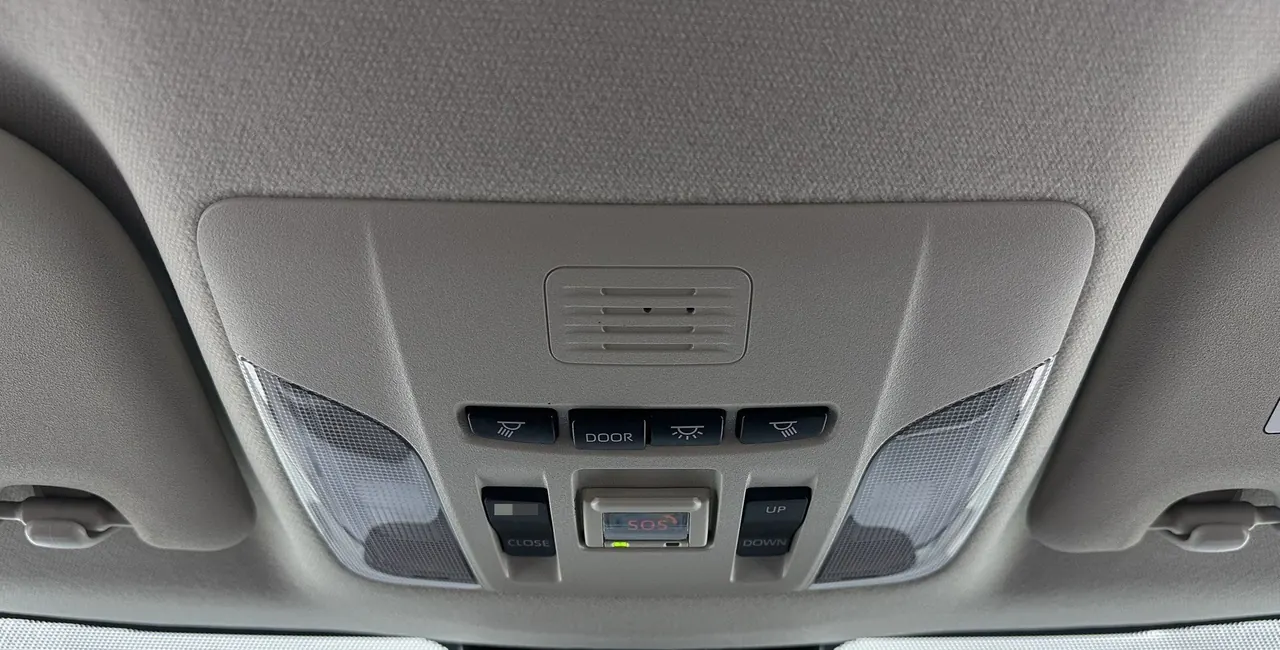 Toyota 2021 Corolla Double Engine 1.8 Stepless Elite Automatic Gear 13