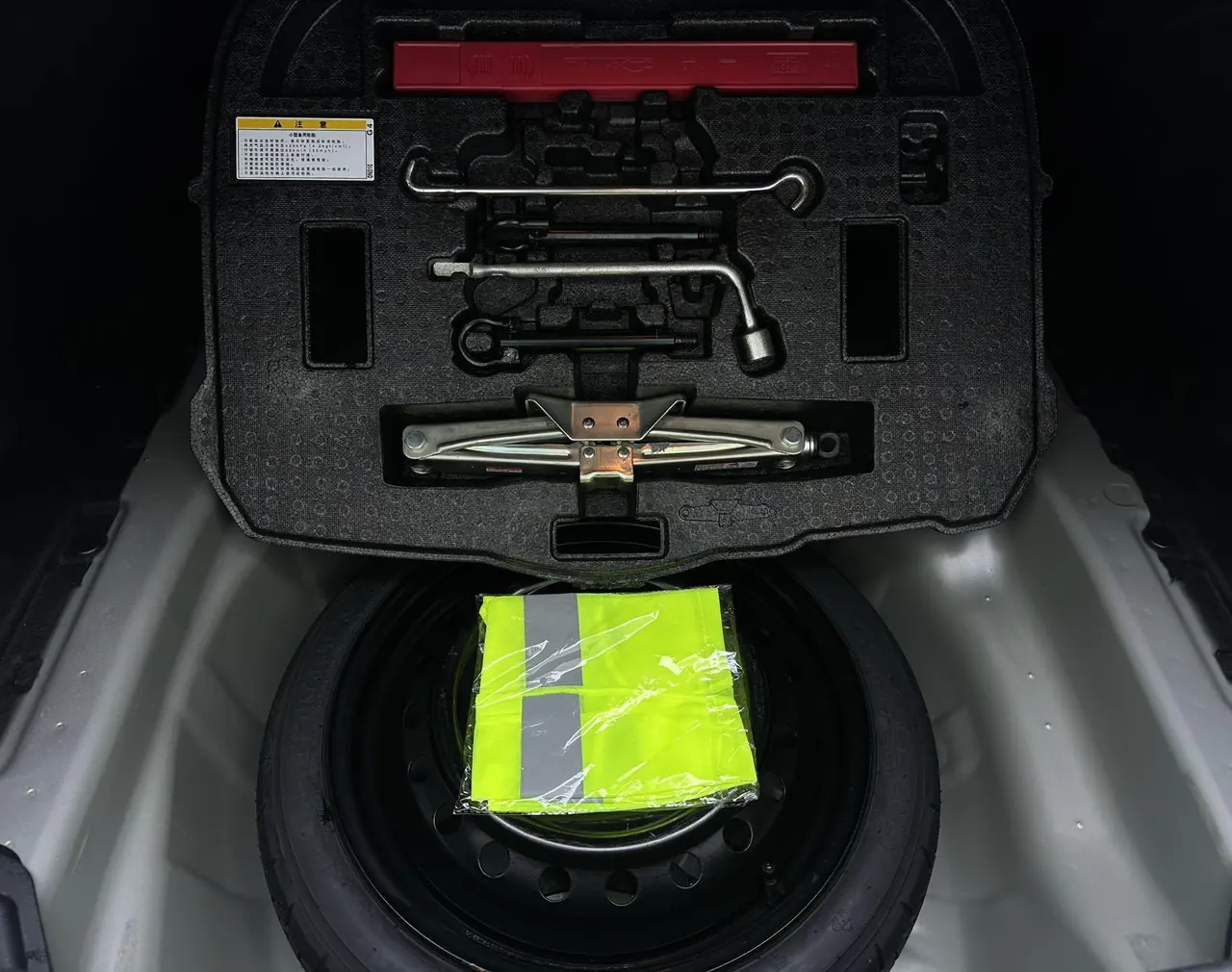 Toyota 2021 Corolla Double Engine 1.8 Stepless Elite Automatic Gear 15