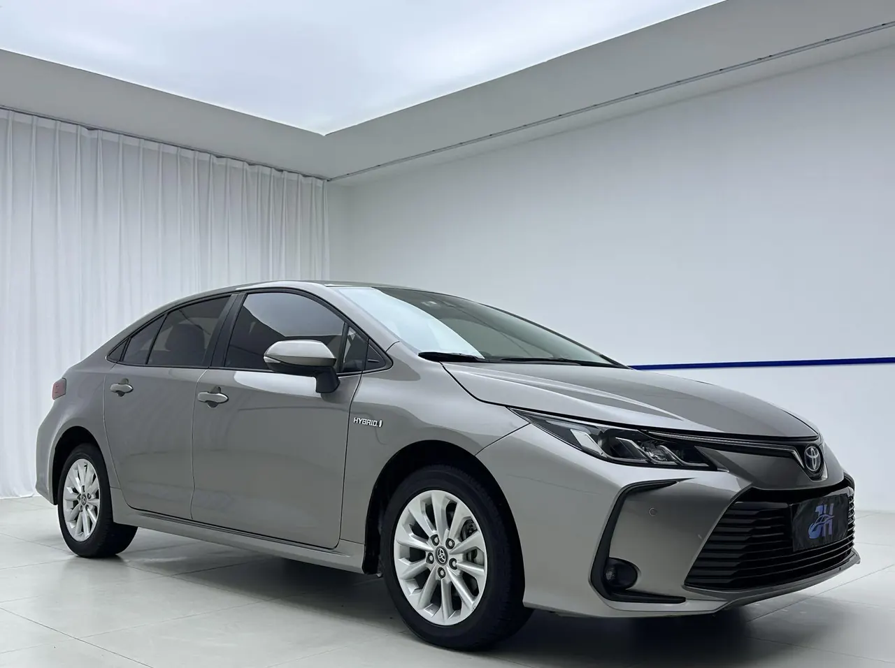 Toyota 2021 Corolla Double Engine 1.8 Stepless Elite Automatic Gear 3