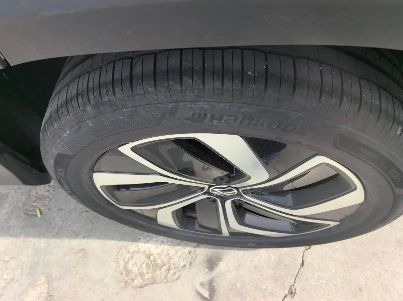 Volkswagen 2024 Tuyue 1.5TSI 300TSI Two-Drive Crescent Edition Automatic Gear 8