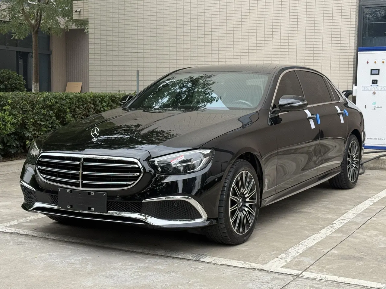 Mercedes Benz E-Class 2021 E 260 L 48V 1.5T Sports Automatic - View 1