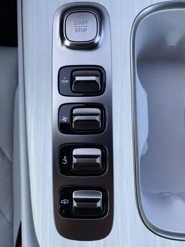 MI 2024 SU 7 800km 4-wheel drive ultra-long endurance high-end smart driving Max version automatic gear 11
