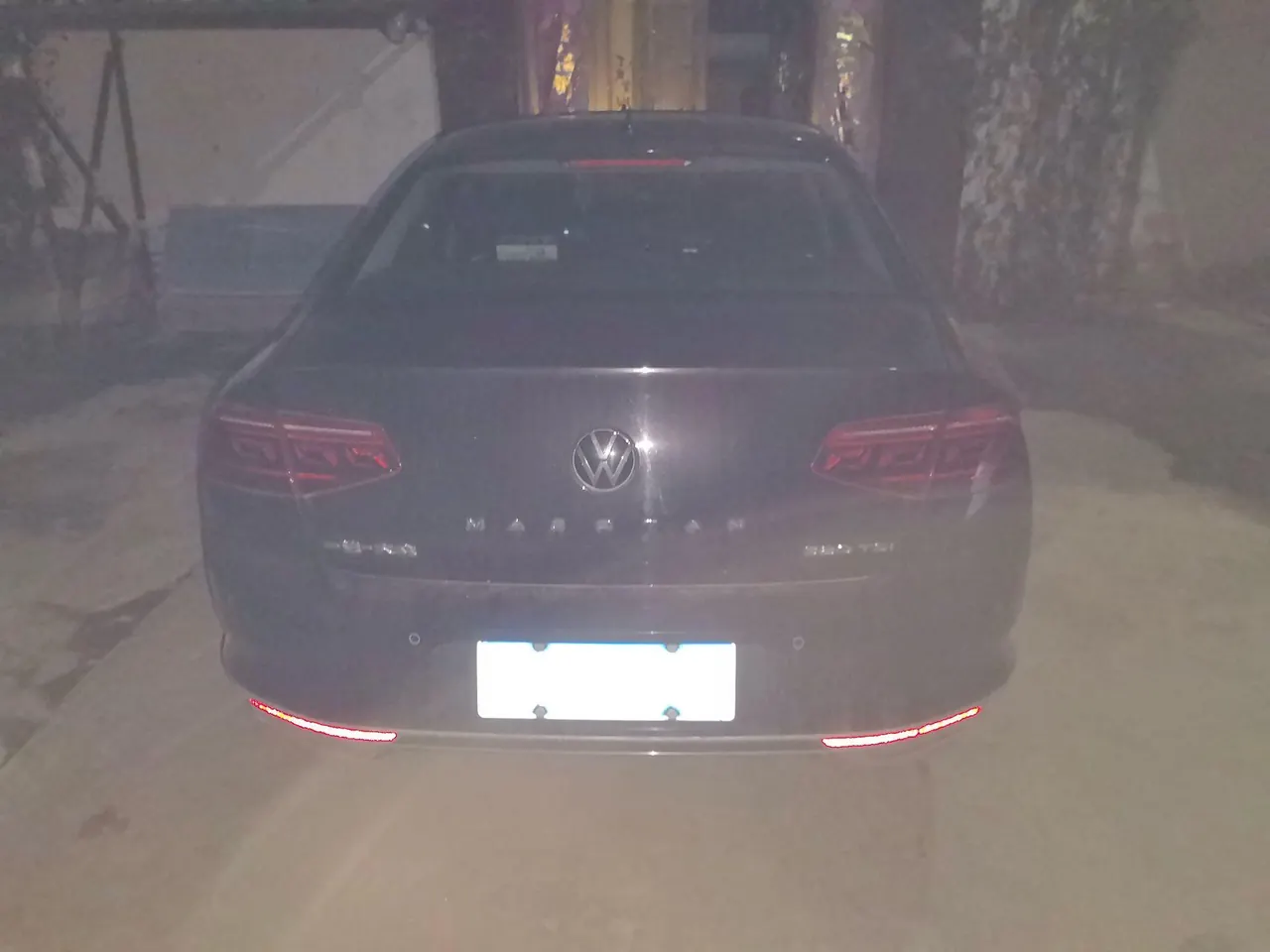 Volkswagen 2020 Magotan 2.0TSI 380TSI Luxury Automatic 4