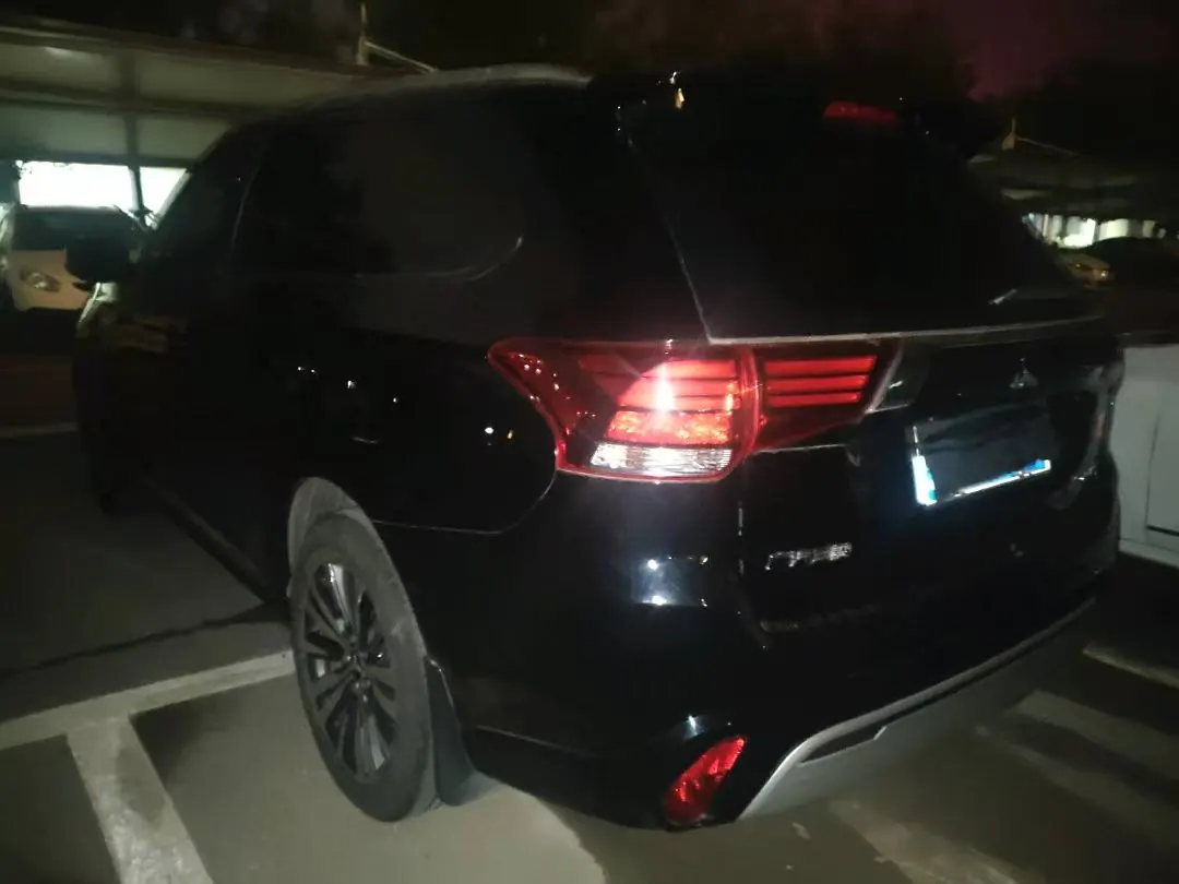 Mitsubishi 2021 Outlander 2.0 Stepless Two-Drive Enjoy Edition 7-seat (Changed) Automatic Gear 3