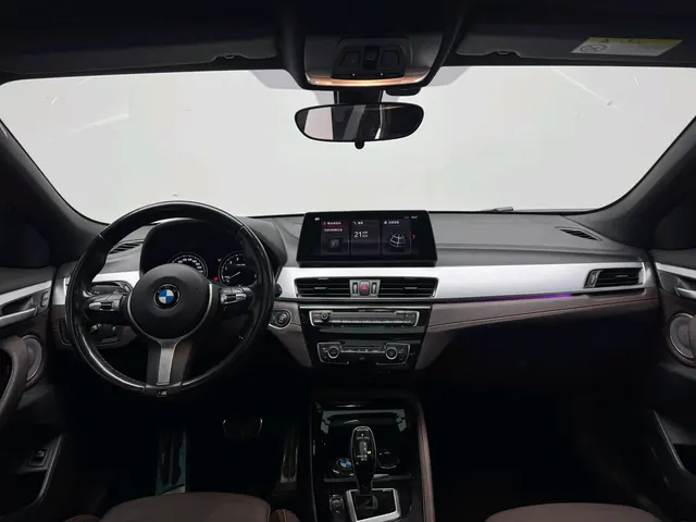 BMW 2021 X2 sDrive25i 2.0T Obsidian Night Edition Automatic Gear 5