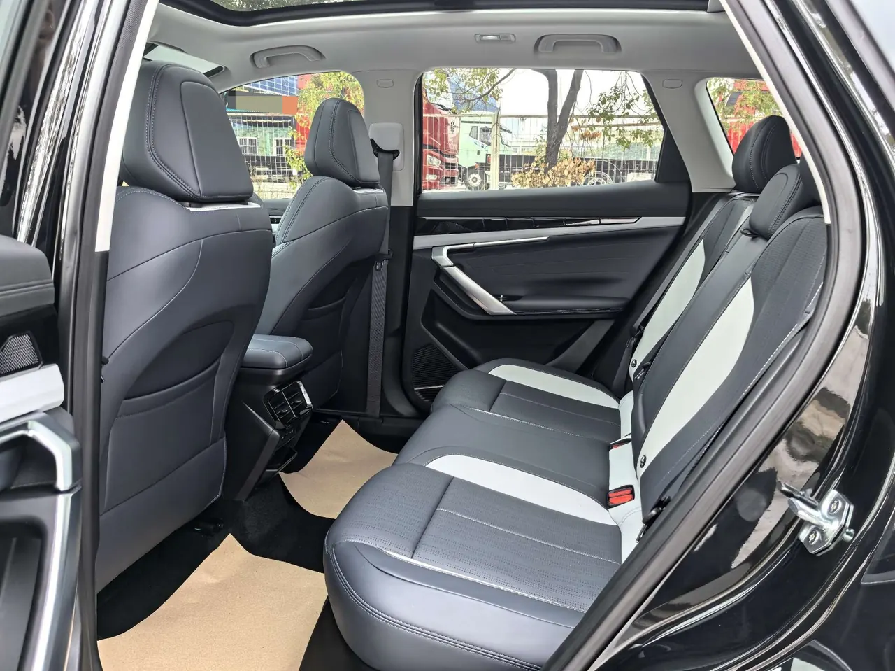 Geely 2024 Boyue L 1.5TD Premium Edition Automatic Gear 10