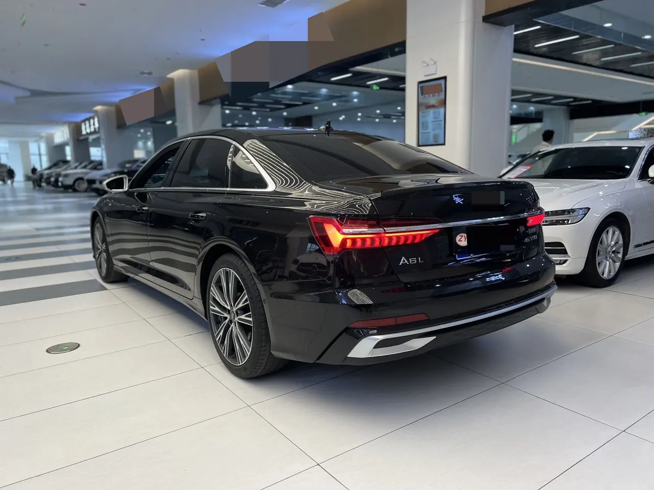 Audi 2023 A6L 2.0TFSI 45TFSI Selected Dynamic (Modified) Automatic Gear 4
