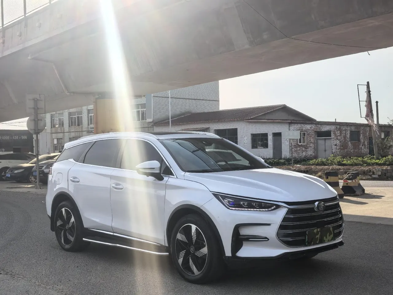 BYD Tang New Energy 2023 Tang DM-i 1.5T Stepless 112KM Champion Edition Honorable Automatic Gear 3