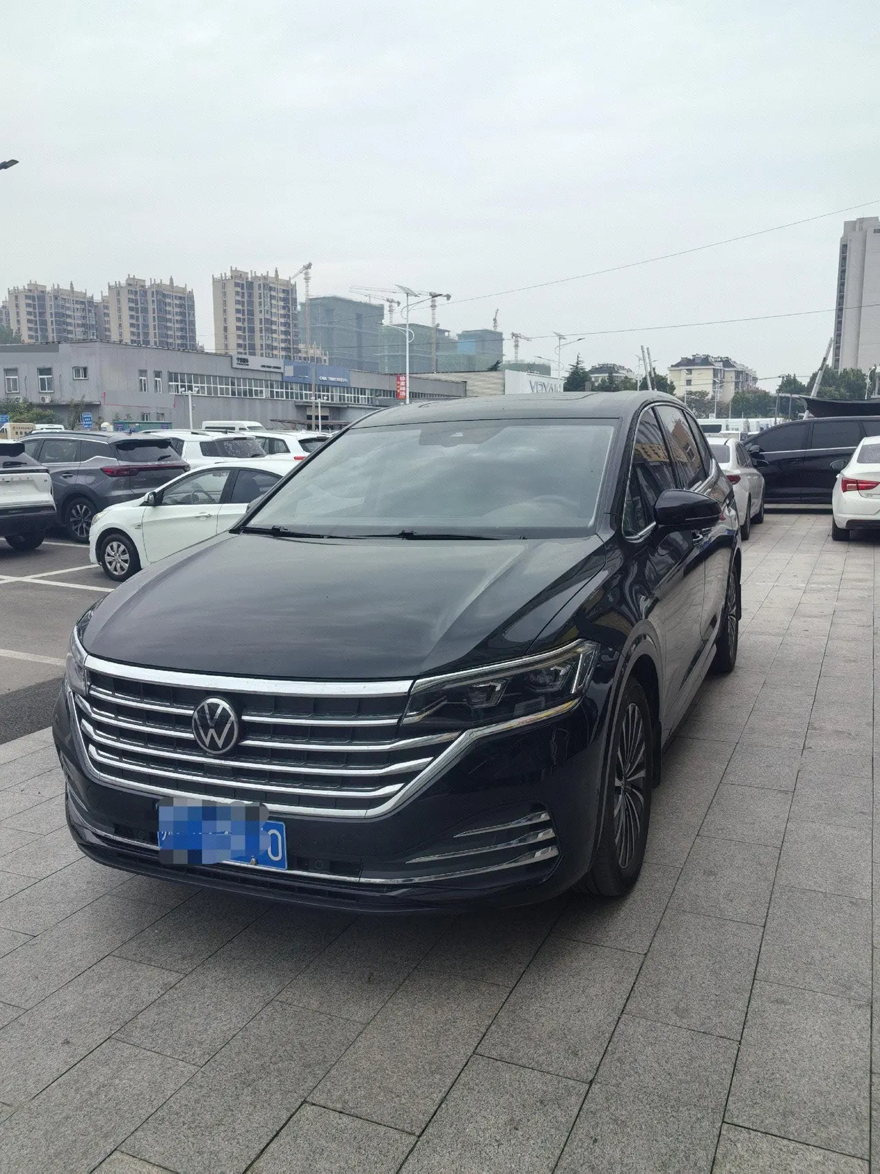 Volkswagen 2020 Wei (Viloran) 2.0TSI 380TSI Premium Edition Automatic Gear - View 1