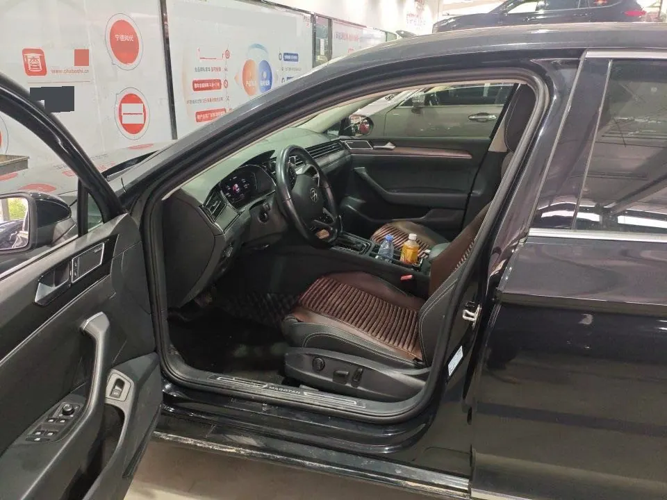 Volkswagen 2020 Magotan 2.0TSI 330TSI luxury automatic transmission 2