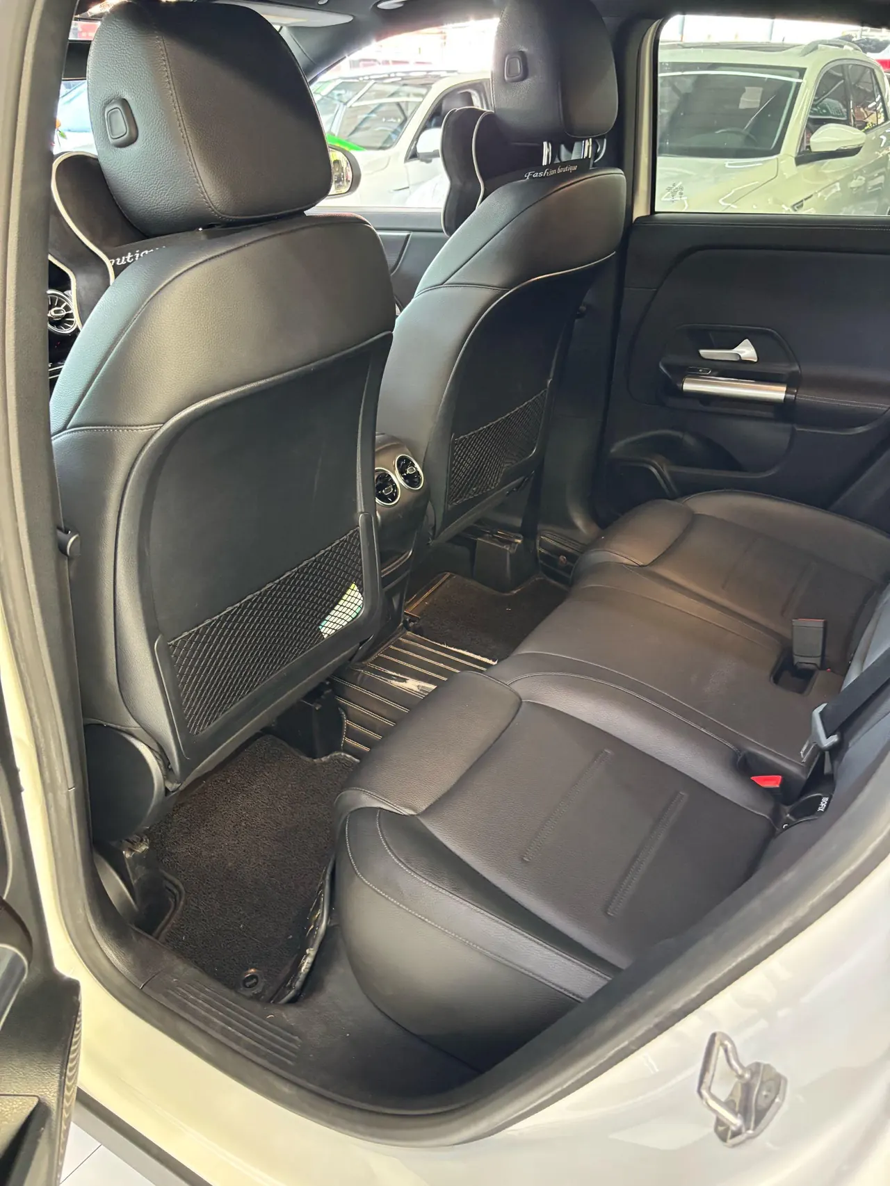 Mercedes Benz 2020 GLA 200 1.3T automatic gear 5