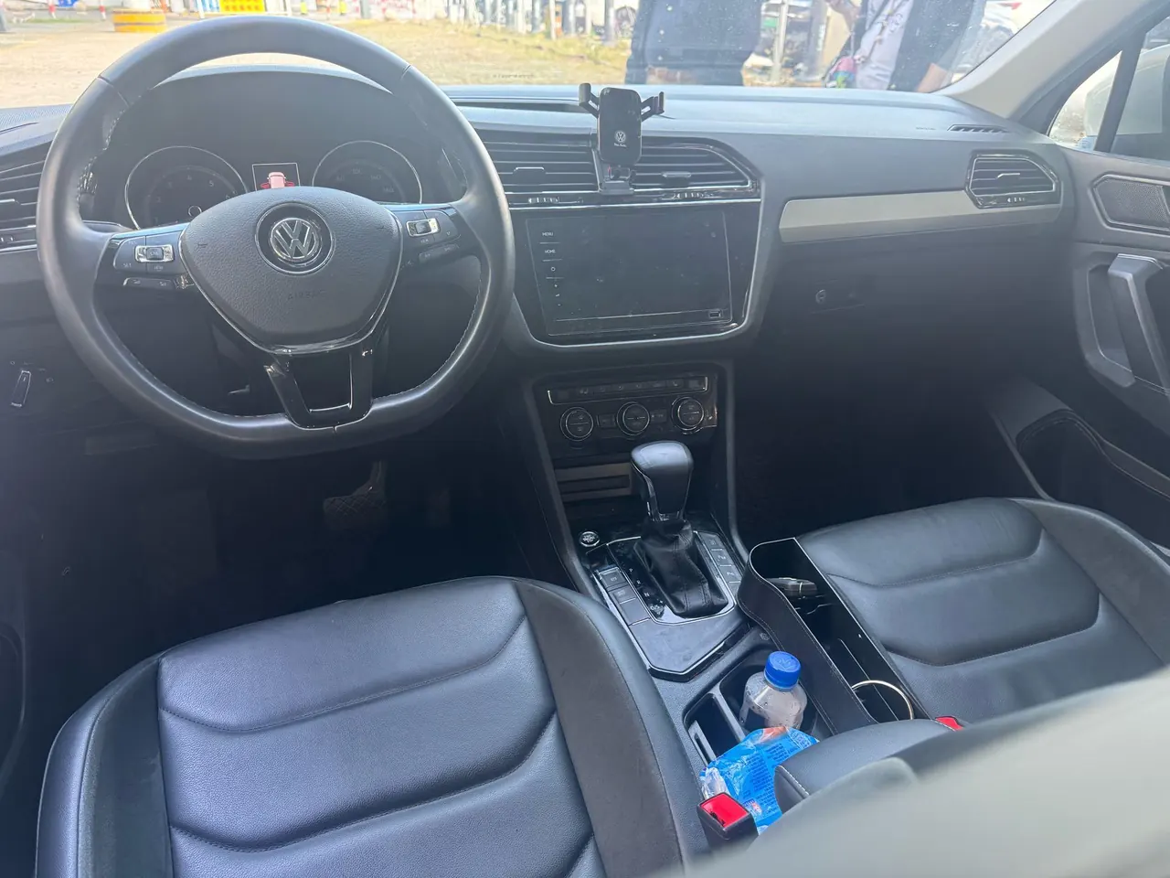 Volkswagen 2020 Tiguan L 2.0TSI 330TSI Two-Drive Smart Deluxe Automatic Gear 5