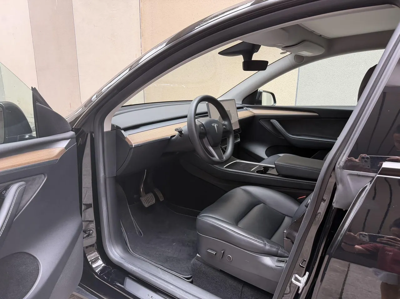 Tesla 2022 Model Y rear-wheel drive version automatic transmission 3